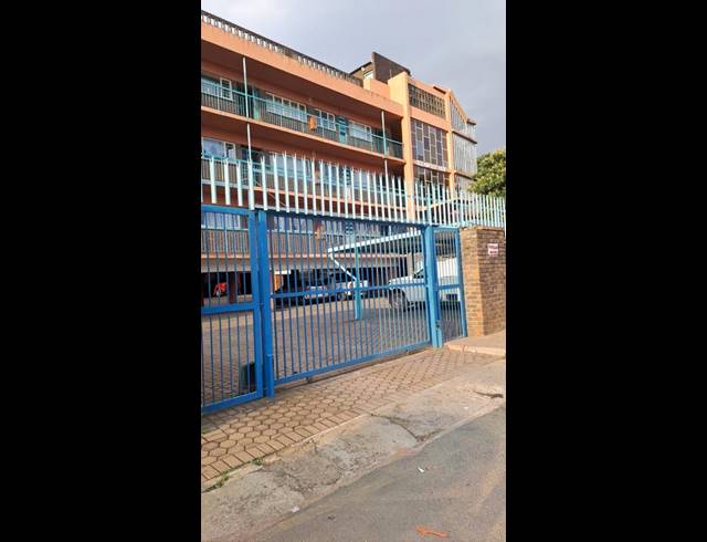 2 BEDROOM APARTMENT FOR SALE IN FLORIDA